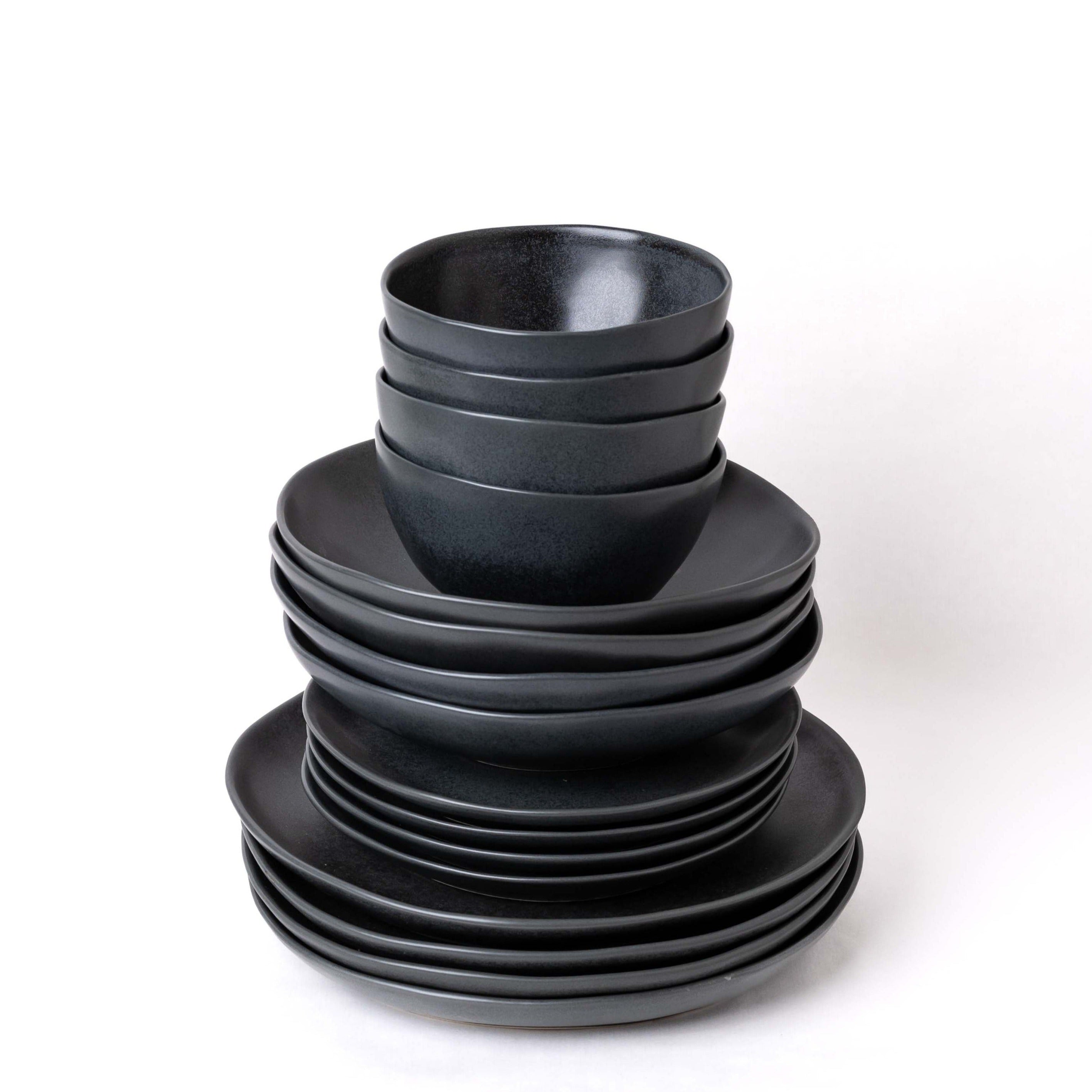 Dish Set Madeira Black