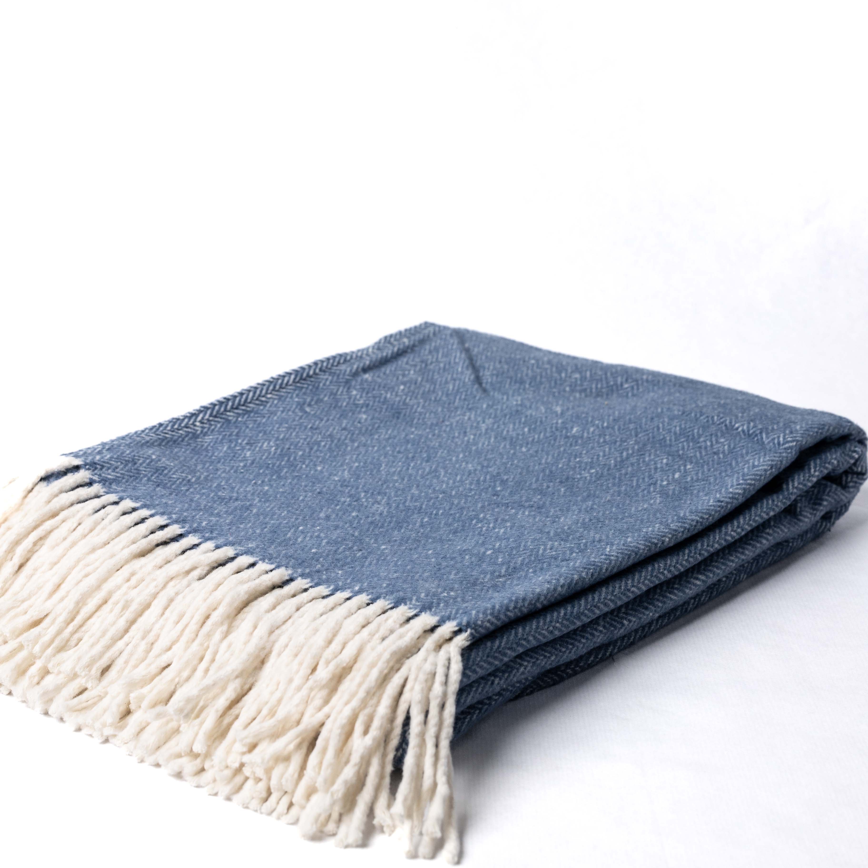 Blanked Zigzag Blue 200x140cm
